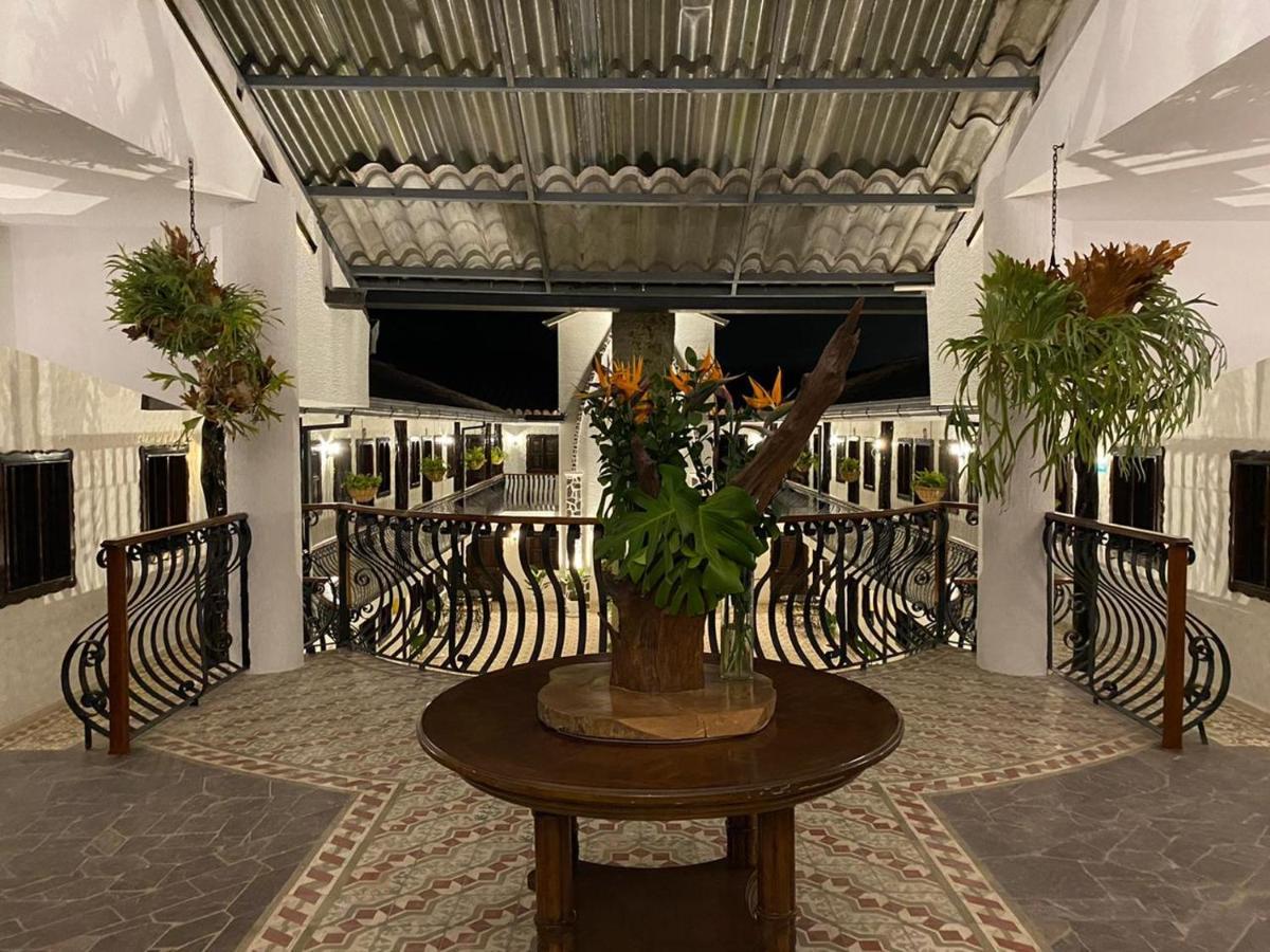 Casa Hotel Las Orquideas Circasia Eksteriør bilde