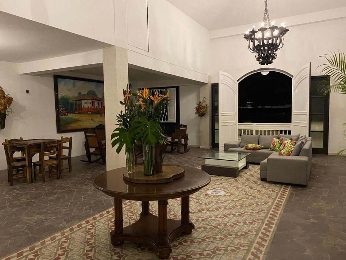 Casa Hotel Las Orquideas Circasia Eksteriør bilde