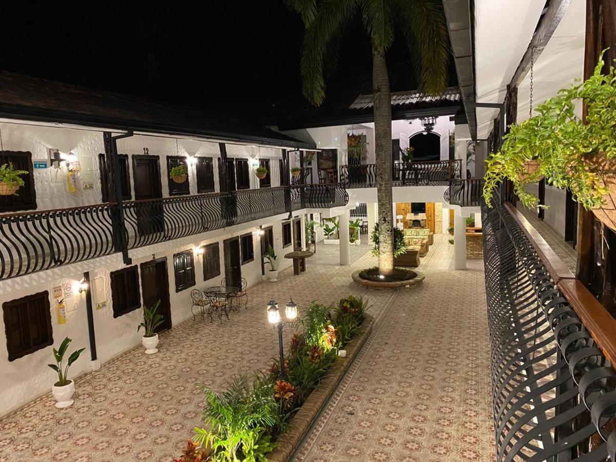 Casa Hotel Las Orquideas Circasia Eksteriør bilde