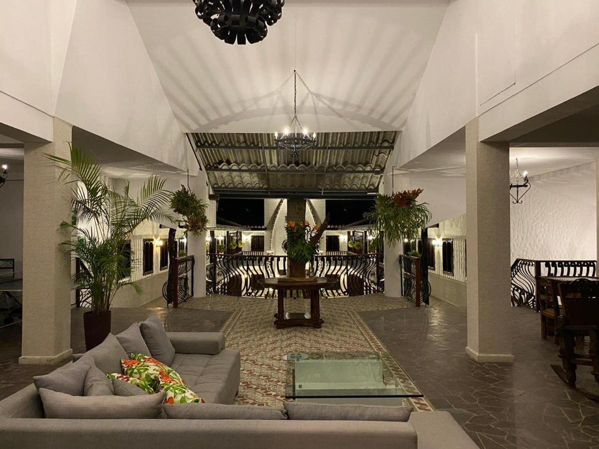 Casa Hotel Las Orquideas Circasia Eksteriør bilde